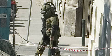 060911_bombe_mj&ouml;_rudolfsheim_tz