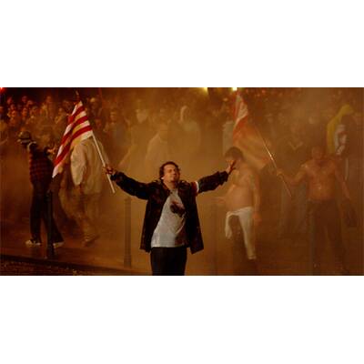 In Budapest brennen die Autos