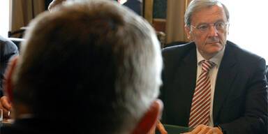 061018_verhandlungen_APA