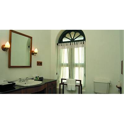 (c) Kalari Kovilakom