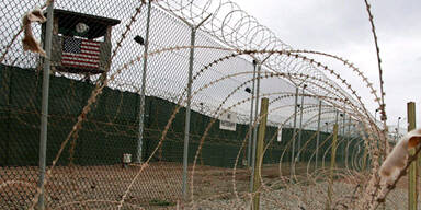 061026_guantanamo_EPA