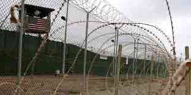 061026_guantanamo_EP