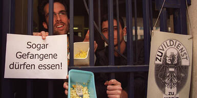 061027_nachsiebentagenl&ouml;schen_zivildienst_essen_verpflegung_feature_apa