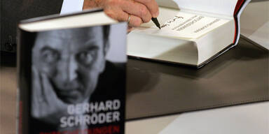 061027_schroeder_Reuters