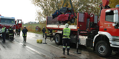 061031_unfall_feuerwehr_obermallebarn_apa