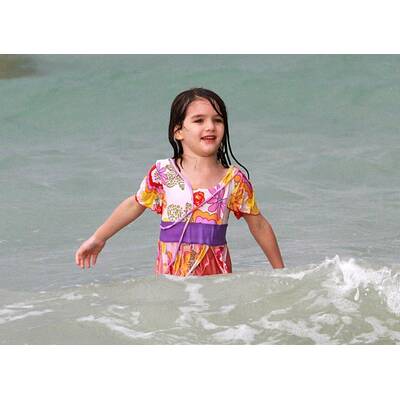 Katie Holmes & Suri Cruise: Strand-Spaß