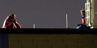 061109_mario_gefaengnisdach_dresden_epa