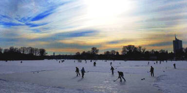 061115_eislaufen_apa