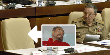 061222_Fidel Castro_AP