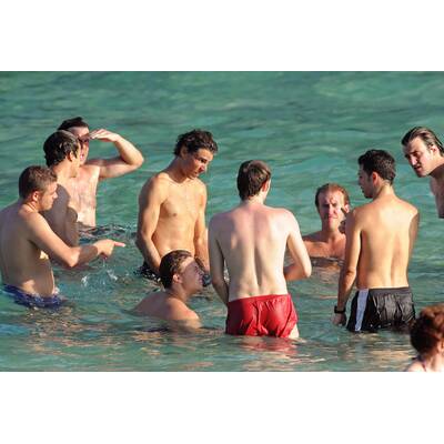 Rafael Nadal: Mit Freundin und Volleyball am Strand