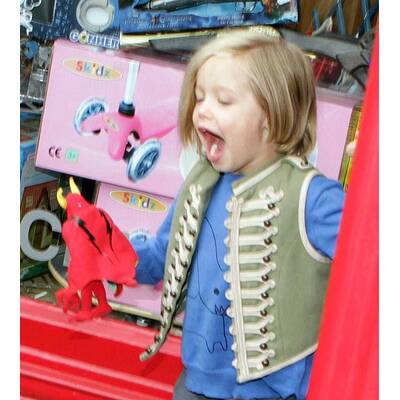 Brad Pitt und Angelina Jolie erkunden mit ihren Kindern London