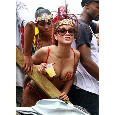 Partykönigin: Rihanna lässt's krachen