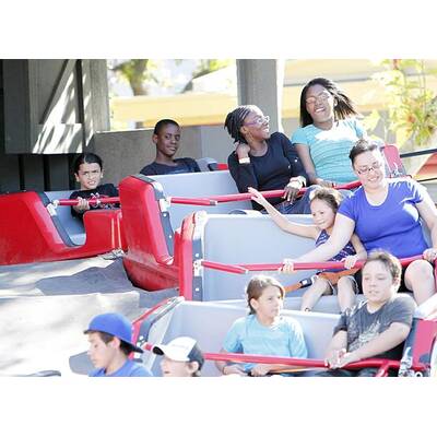 Die Jackson-Kids im Vergnügungspark