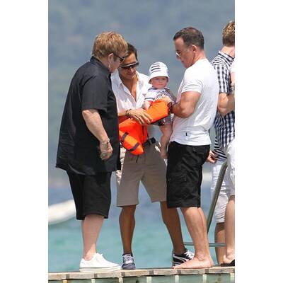 Elton John & David Furnish: Mit Baby in St. Tropez