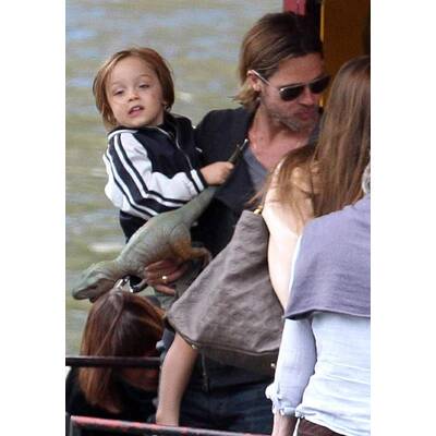 Brad Pitt und Angelina Jolie erkunden mit ihren Kindern London