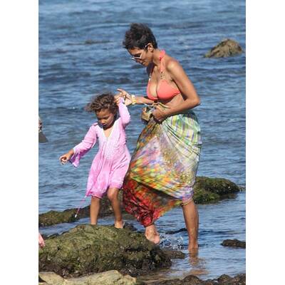 Halle Berry: So sexy feiert sie ihren 45. Geburtstag