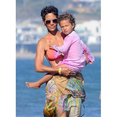 Halle Berry: So sexy feiert sie ihren 45. Geburtstag