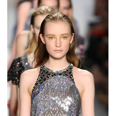 Beauty-Trend: Gelber Lidschatten