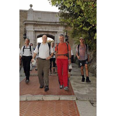 Fürst Albert II. auf Wanderschaft