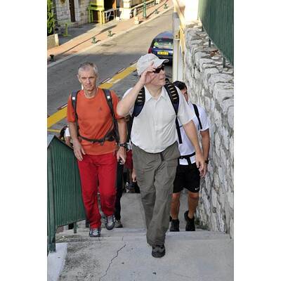 Fürst Albert II. auf Wanderschaft