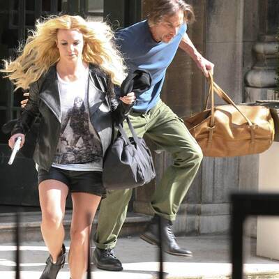 Britney Speras & Jason Trawick als Bonnie & Clyde