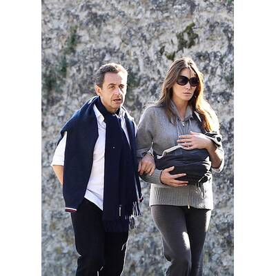 Carla Bruni & Nicolas Sarkozy: Spaziergang mit Baby Giulia