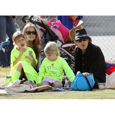 Charlie Sheen und  Denise Richards