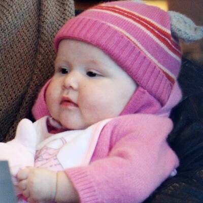 Jessica Alba: Weihnachts-Shopping mit ihren süßen Mädchen