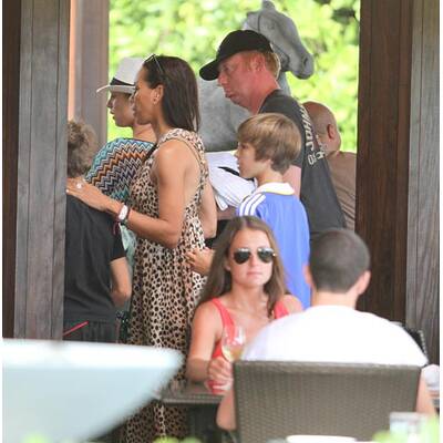 Die Beckers im Familienurlaub