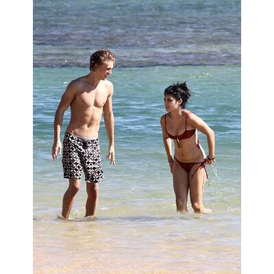 Vanessa Hudgens & Austin Butler auf Hawaii