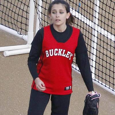 Paris Jackson am Spielfeld