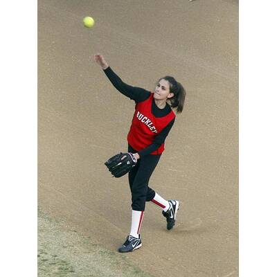 Paris Jackson am Spielfeld