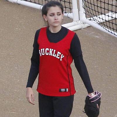 Paris Jackson am Spielfeld