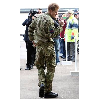 Seine Ausbildung zum Hubschrauber-Piloten ist abgeschlossen!