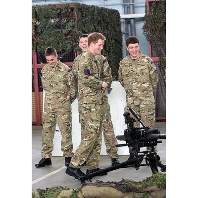 Seine Ausbildung zum Hubschrauber-Piloten ist abgeschlossen!