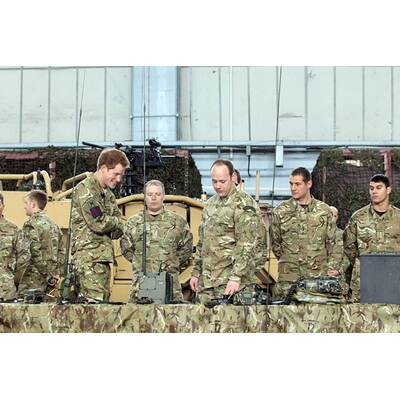 Seine Ausbildung zum Hubschrauber-Piloten ist abgeschlossen!