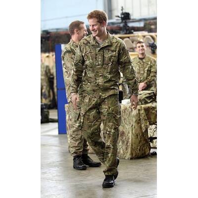 Seine Ausbildung zum Hubschrauber-Piloten ist abgeschlossen!