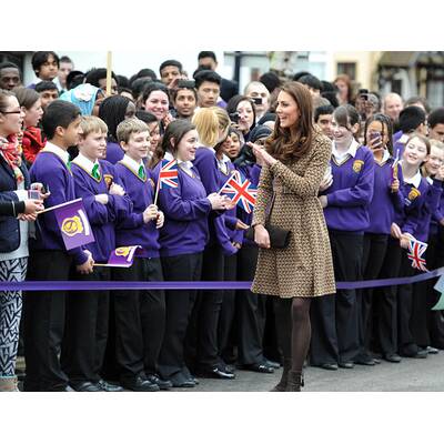 Herzogin Kate: Edler Auftritt in Grundschule