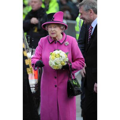 Kate strahlt die Krise mit Elisabeth II weg