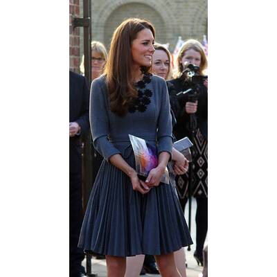 Charles & Kate: Bügeln für den guten Zweck