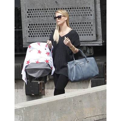 Charlize Theron: Ausflug mit Baby Jackson