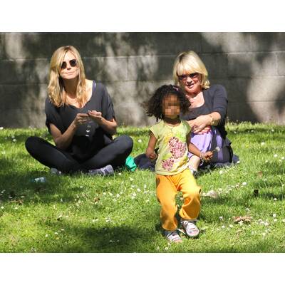 So lässig ist Heidi mit ihren Kids unterwegs 