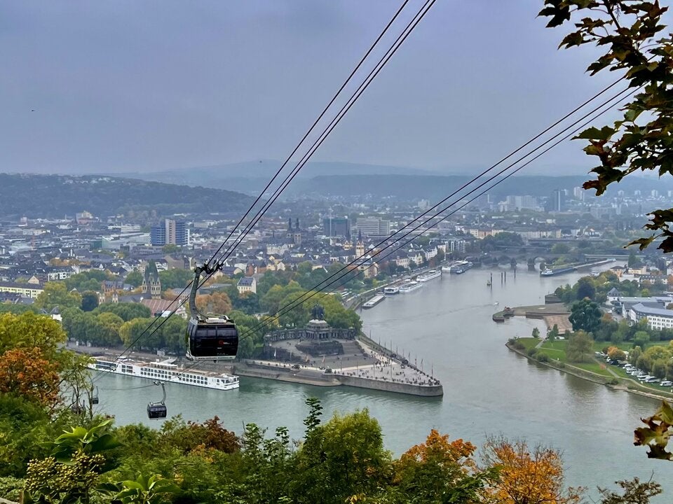 Blick auf das Deutsche Eck in Koblenz von der Festung Ehrenbreitstein
