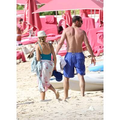 Knutschen in den Wellen...