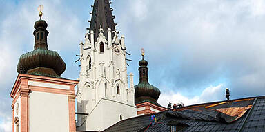070122_mariazell_dach_kyrill_apa