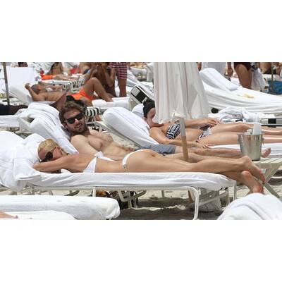 So verliebt sind Belle Michelle und ihr Tomaso Trussardi. 