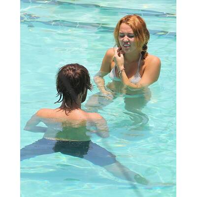 Miley Cyrus' Wasserspiele