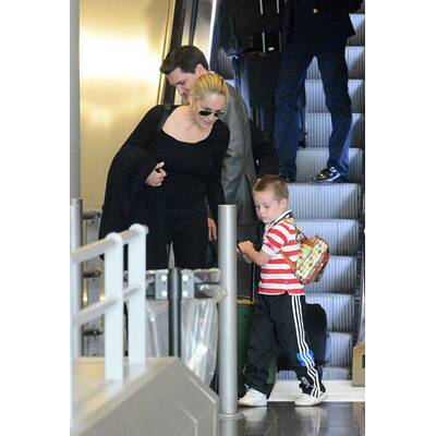 Sharon Stone: Mit Sohn am Pariser Flughafen