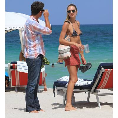 Candice Swanepoel: Sexy in Miami