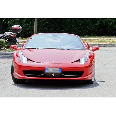 Mario Balotelli fährt Ferrari